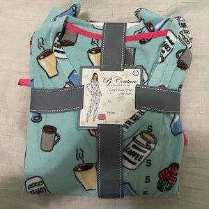 PJ Couture coffee and cupcake fleece set